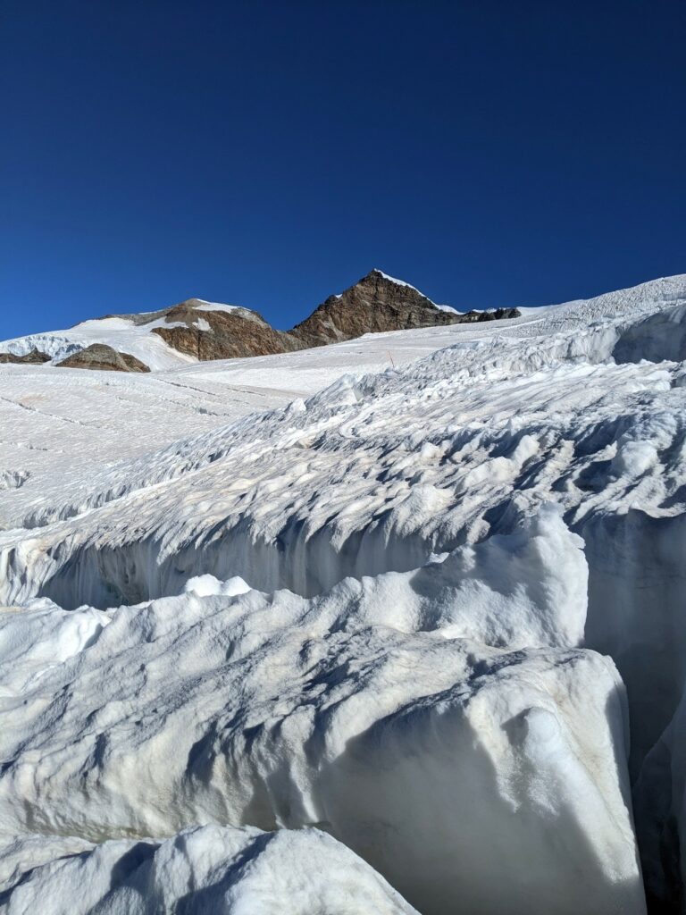 Espectacular ascensión por el Glaciar del Lys