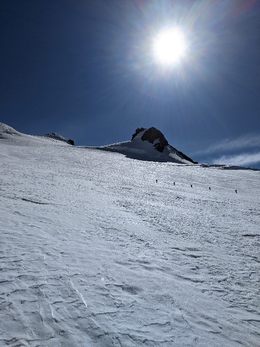 etapa de ASCENSIÓN AL GNIFETTI (SIGNALKUPPE)